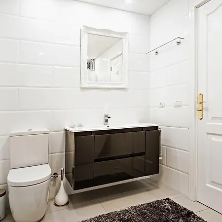 Gorgeous View Capitana Adeje 4bd/3bth +sauna Semesterbostad